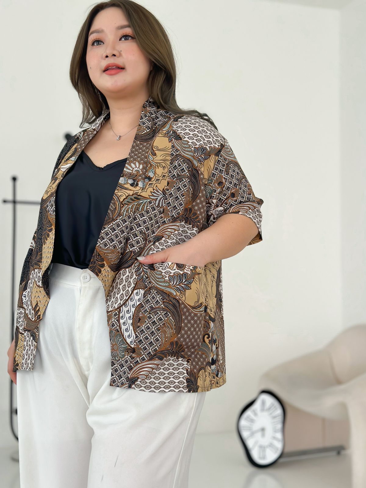 Outer Batik Lengan Pendek Binar Cream Atractiv