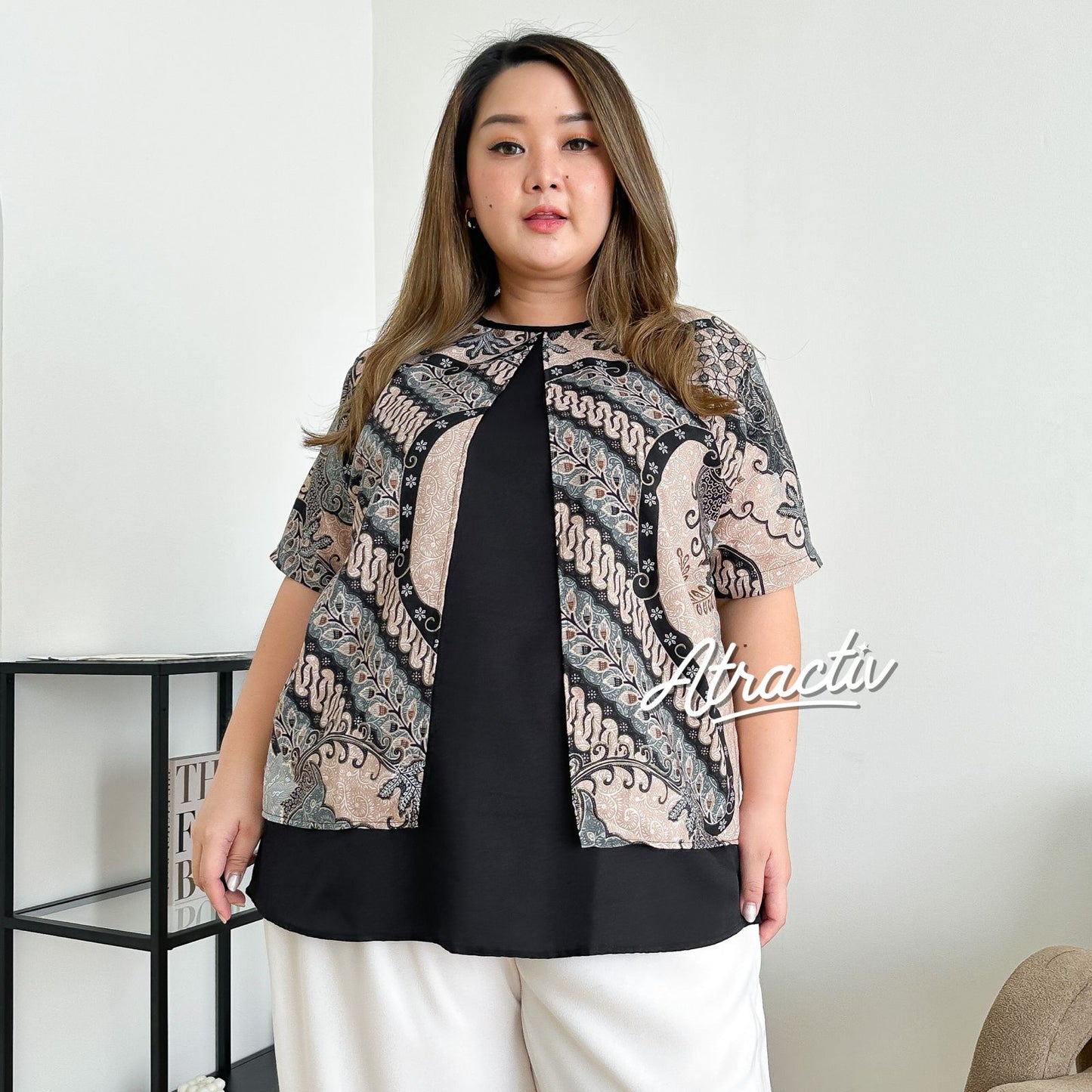 Batik Layer Lengan Pendek Sand ATRACTIV