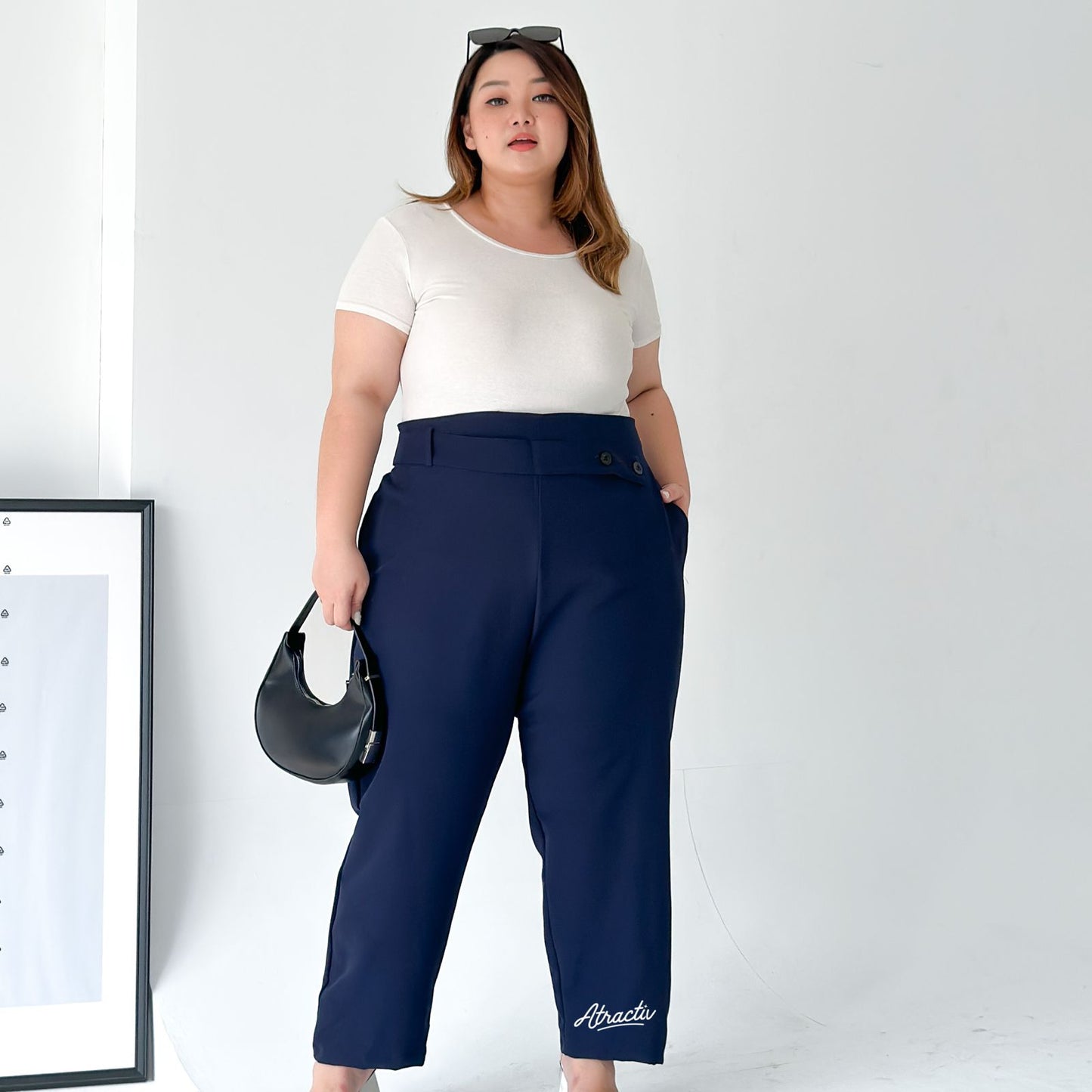 Celana Highwaist Valerie Navy ATRACTIV