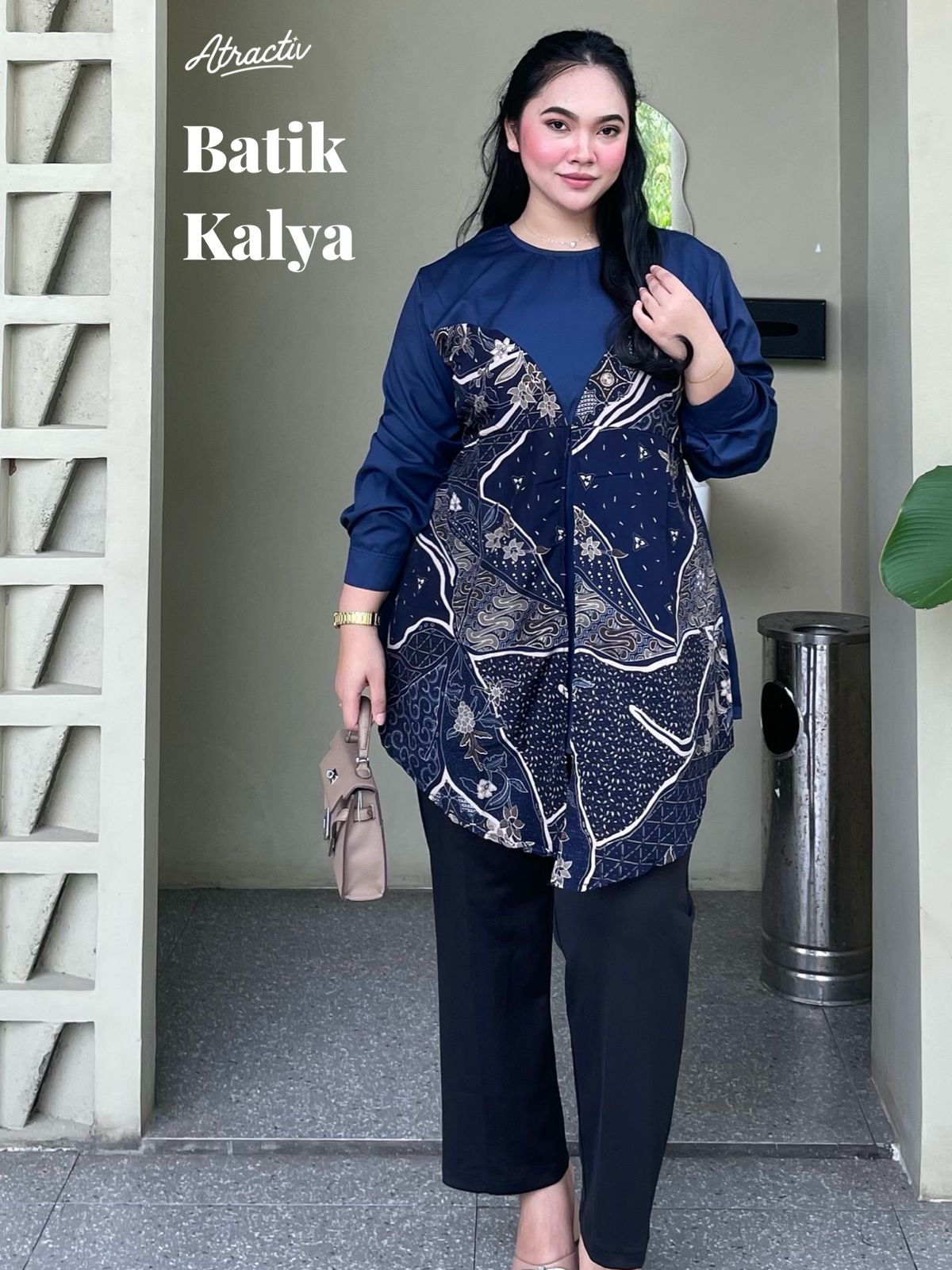 Batik Lengan Panjang Kalya Navy ATRACTIV